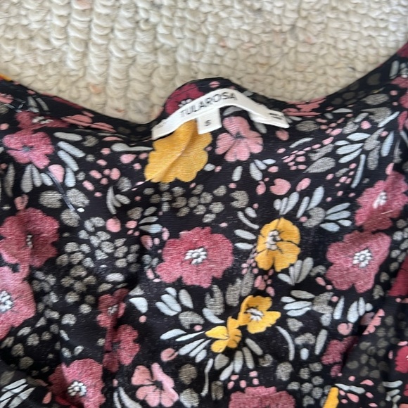 Tularosa Revolve Betty Cropped Short Sleeve Cinch Front Floral Top - Picture 3 of 4